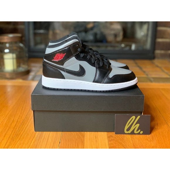 Sz 5.5y Air Jordan 1 Mid "Particle Grey" - Picture 3 of 5